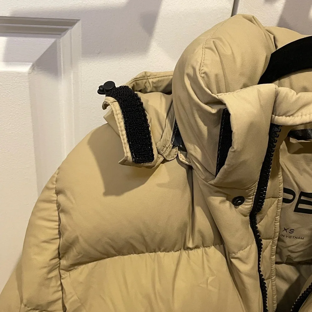 Aritzia The Super Puff Shorty Oxford Tan Sz XS NWOT - Picture 6 of 16